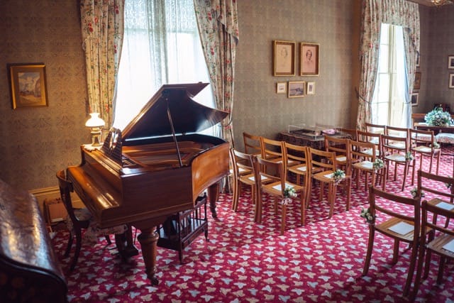 A wedding at Elizabeth Gaskell's House by Manchester photographer Adam Edwards